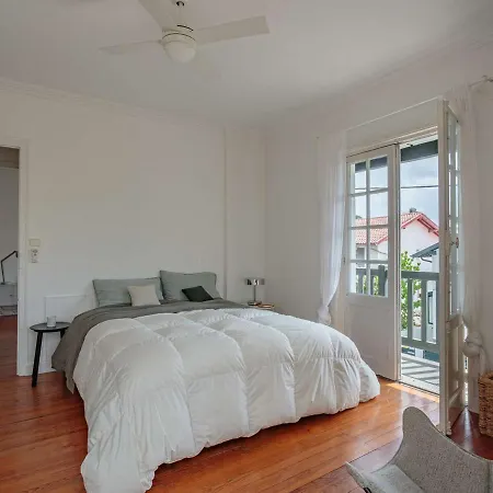 Spacieux 3* A Biarritz, Proche Commerces, Et Centre, Avec Wifi Et Balcon - Fr-1-3-589 * Biarriz