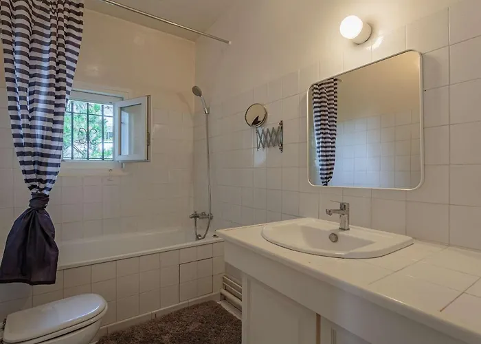 Spacieux 3* A Biarritz, Proche Commerces, Et Centre, Avec Wifi Et Balcon - Fr-1-3-589 * ביאריץ