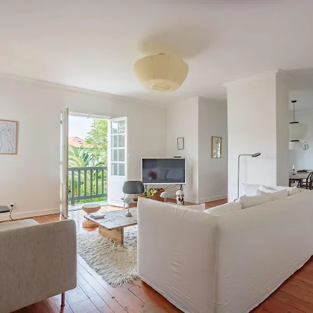 Apartment Spacieux 3* A Biarritz, Proche Commerces, Et Centre, Avec Wifi Et Balcon - Fr-1-3-589