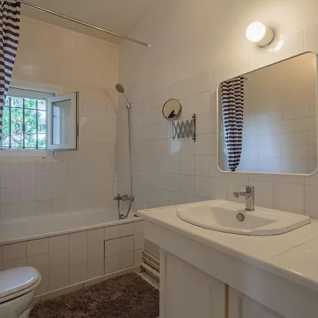 Spacieux 3* A Biarritz, Proche Commerces, Et Centre, Avec Wifi Et Balcon - Fr-1-3-589 * 比亚里茨